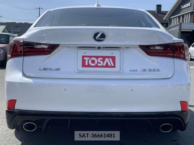 Lexus IS 2013-07 275411-9