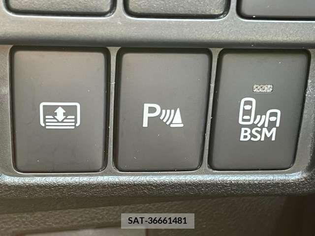 Lexus IS 2013-07 275411-18