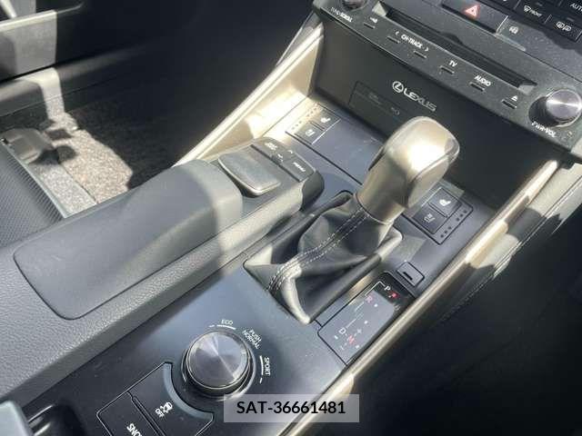 Lexus IS 2013-07 275411-17