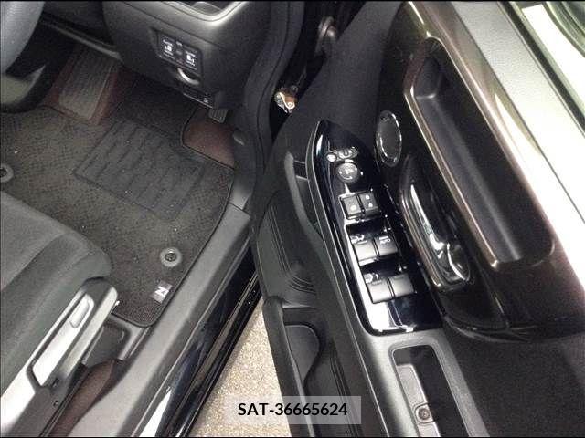 Honda N BOX CUSTOM 2020-07 279286-15