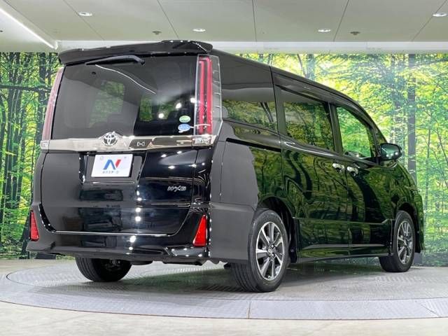 Toyota NOAH 2017-12 22728-18
