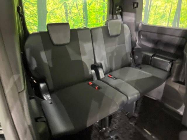 Toyota NOAH 2017-12 22728-10