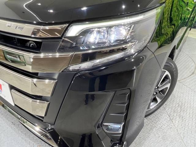 Toyota NOAH 2017-12 22728-13