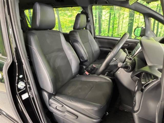 Toyota NOAH 2017-12 22728-8