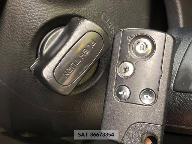 Honda e 2011-06 343897-6