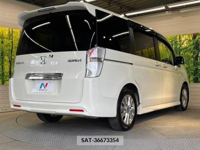 Honda e 2011-06 343897-18