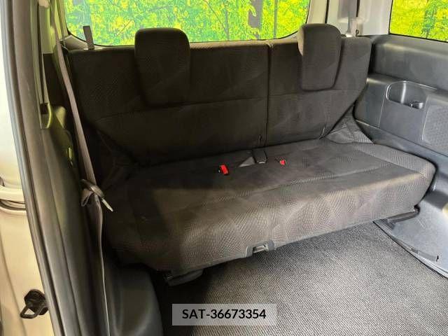 Honda e 2011-06 343897-10