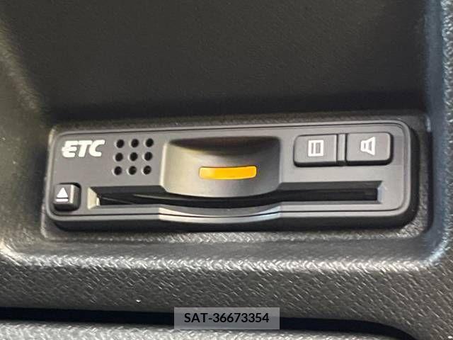 Honda e 2011-06 343897-7