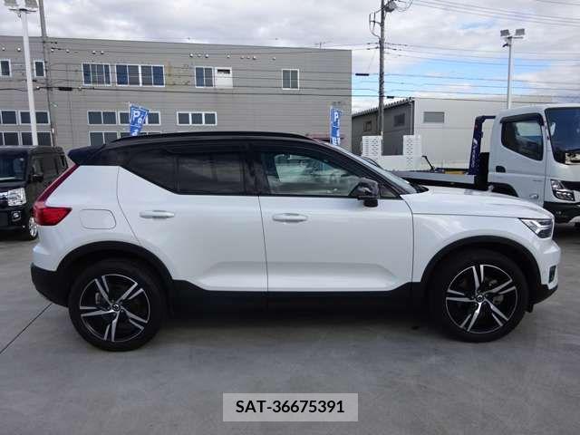 Volvo XC40 2020-06 219459-12