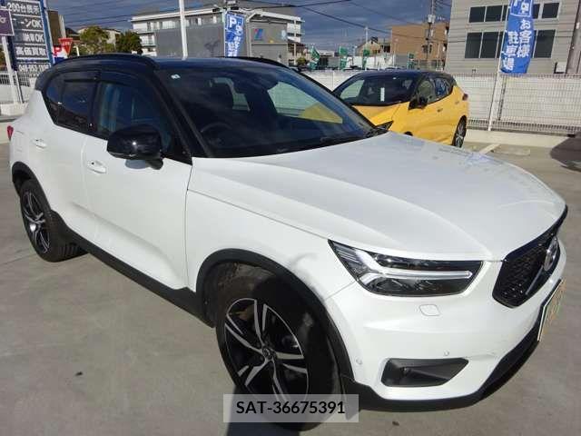 Volvo XC40 2020-06 219459-3