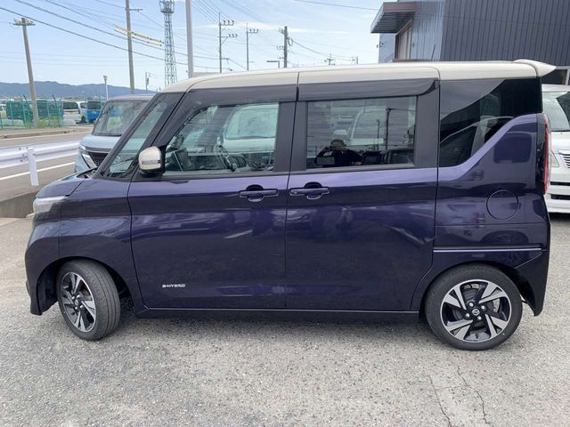 Nissan ROOX 2022-03 15572-18
