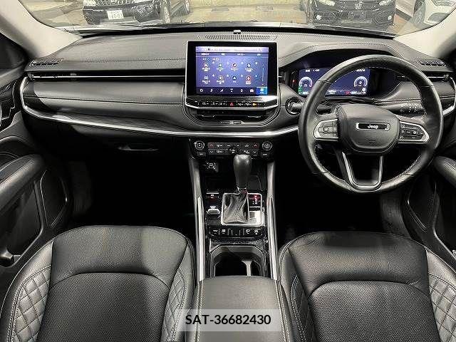 Jeep COMMANDER 2022-11 210206-1
