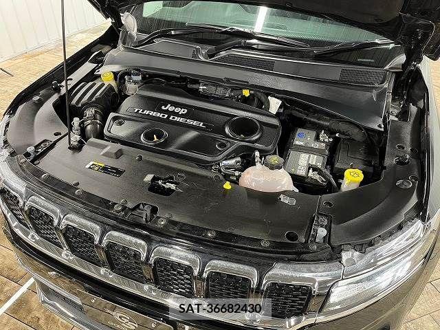 Jeep COMMANDER 2022-11 210206-17