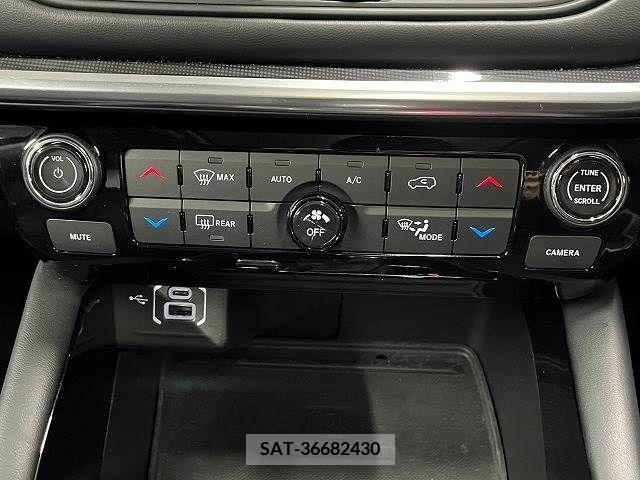 Jeep COMMANDER 2022-11 210206-11