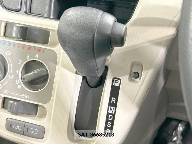 Daihatsu MOVE 2017-01 277988-7