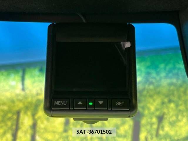 Honda N BOX 2018-04 333911-6