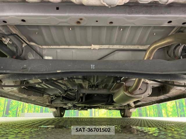 Honda N BOX 2018-04 333911-19