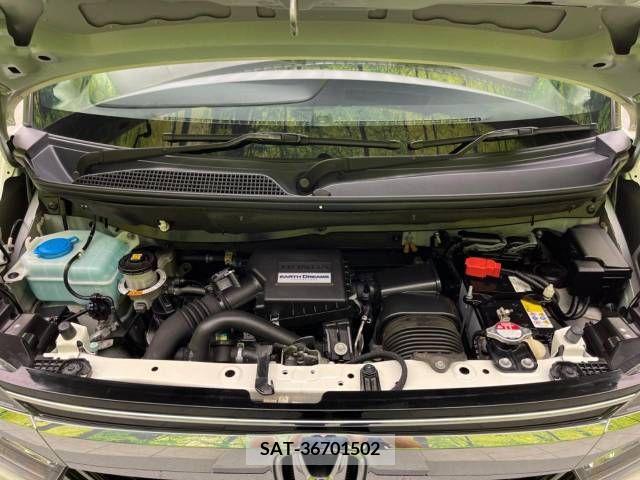Honda N BOX 2018-04 333911-18