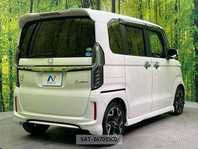 Honda N BOX 2018-04 333911-17