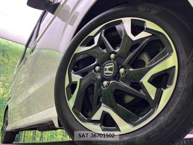 Honda N BOX 2018-04 333911-13