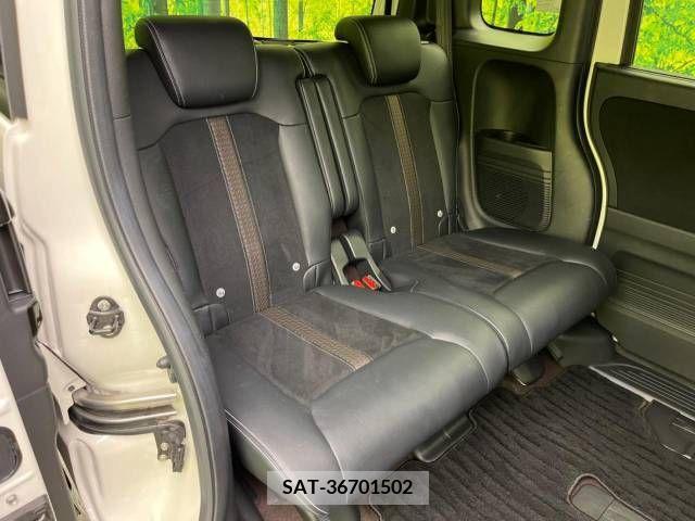 Honda N BOX 2018-04 333911-9