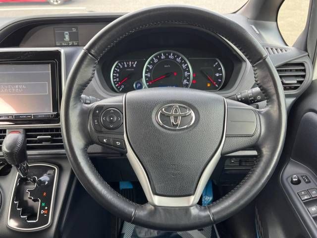Toyota NOAH 2014-02 15381-14