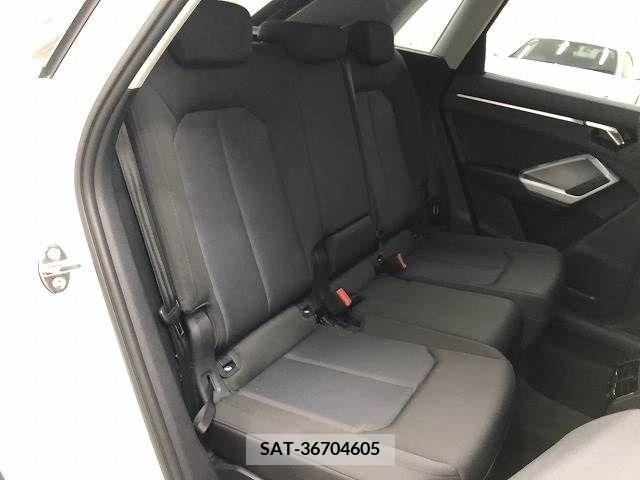 Audi Q3 2021-01 220592-9