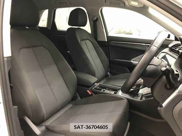 Audi Q3 2021-01 220592-8