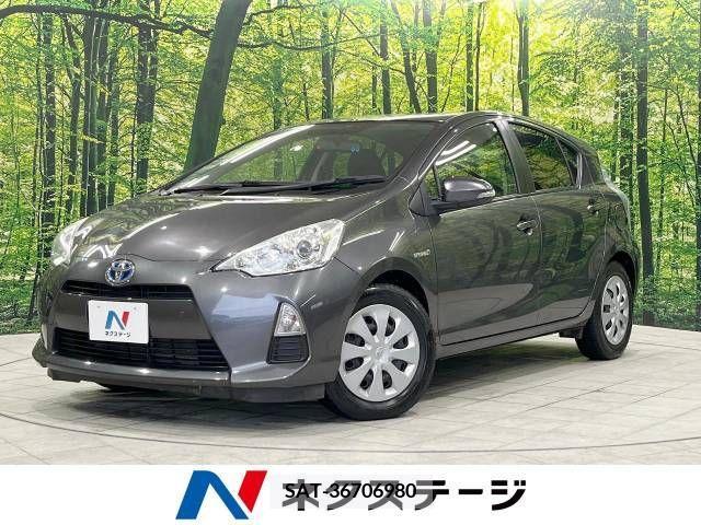 Toyota AQUA 2013-08 260533-0