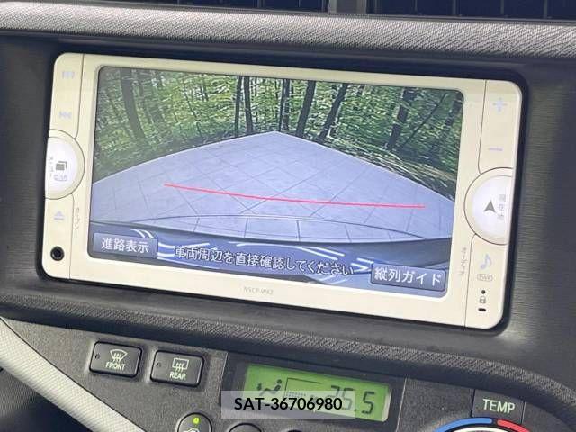 Toyota AQUA 2013-08 260533-4