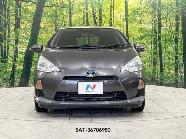 Toyota AQUA 2013-08 260533-14