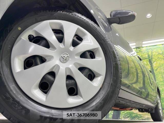 Toyota AQUA 2013-08 260533-13