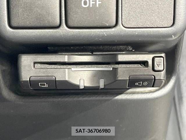 Toyota AQUA 2013-08 260533-5