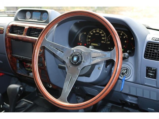 Toyota PRADO 2000-01 193782-9