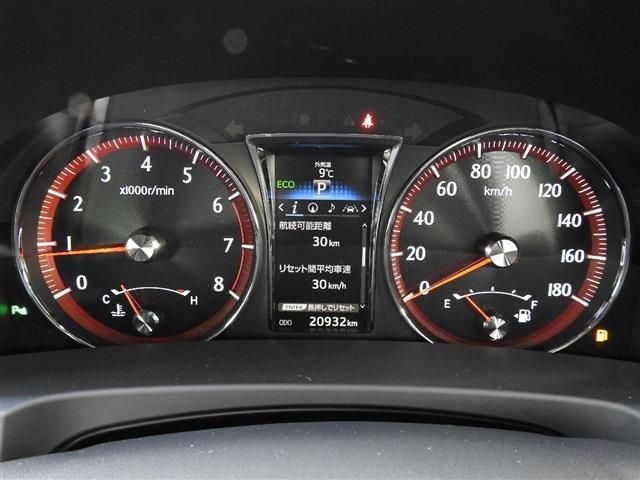 Toyota CROWN SEDAN 2015-11 184484-24
