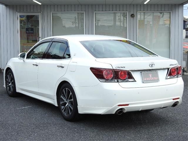 Toyota CROWN SEDAN 2015-11 184484-6