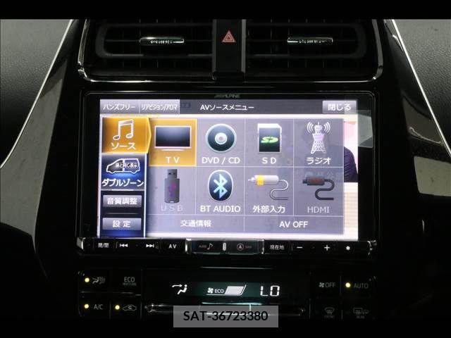 Toyota PRIUS 2019-09 352629-7