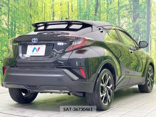 Toyota C-HR 2018-03 264203-17