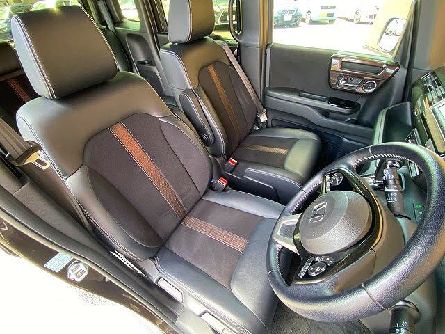 Honda N BOX CUSTOM 2017-11 4155-9