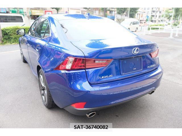 Lexus IS 2015-09 391838-2