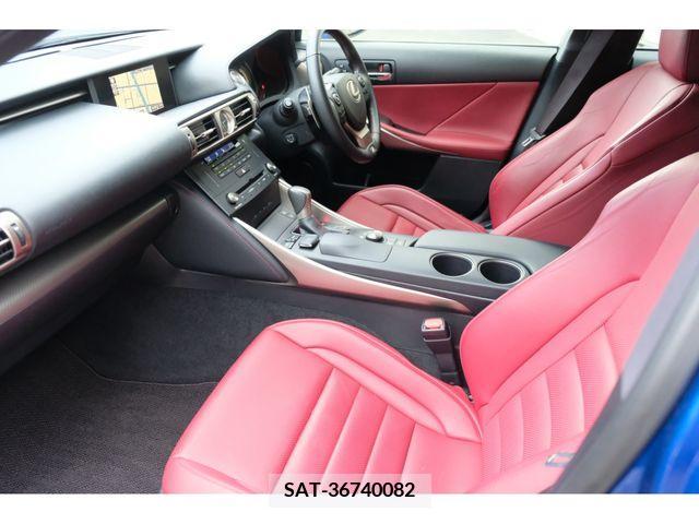 Lexus IS 2015-09 391838-10