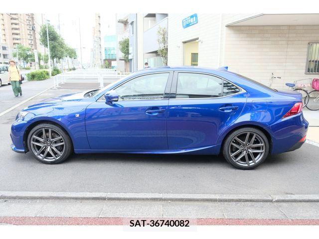 Lexus IS 2015-09 391838-7