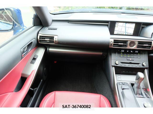 Lexus IS 2015-09 391838-15