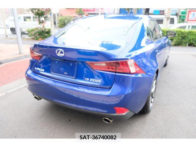 Lexus IS 2015-09 391838-9