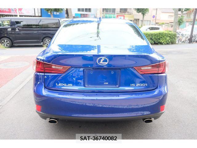Lexus IS 2015-09 391838-8