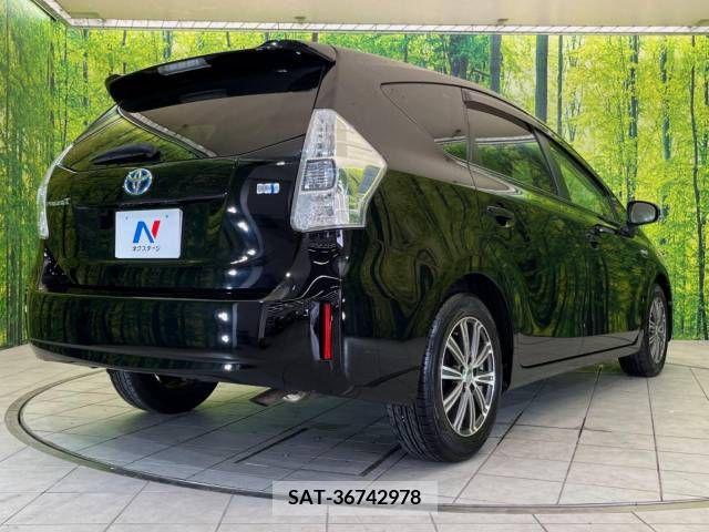 Toyota PRIUS ALPHA 2013-11 366757-17