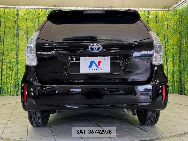 Toyota PRIUS ALPHA 2013-11 366757-15