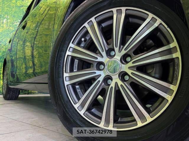 Toyota PRIUS ALPHA 2013-11 366757-13
