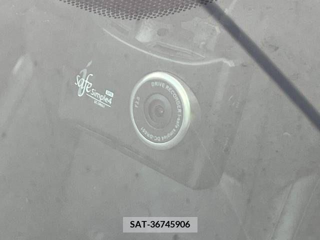 Toyota VELLFIRE 2019-04 216555-6