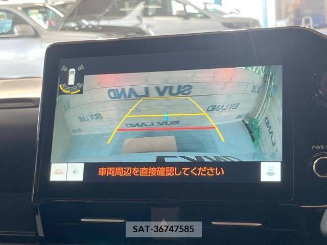 Toyota VOXY HYBRID 2023-10 322927-3